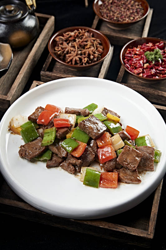 彩椒黑椒爆炒牛仔肉