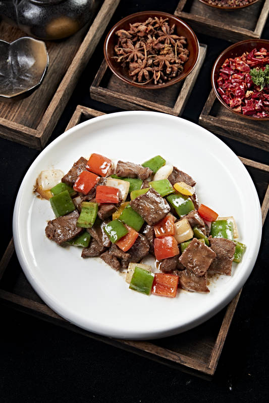 彩椒黑椒爆炒牛仔肉