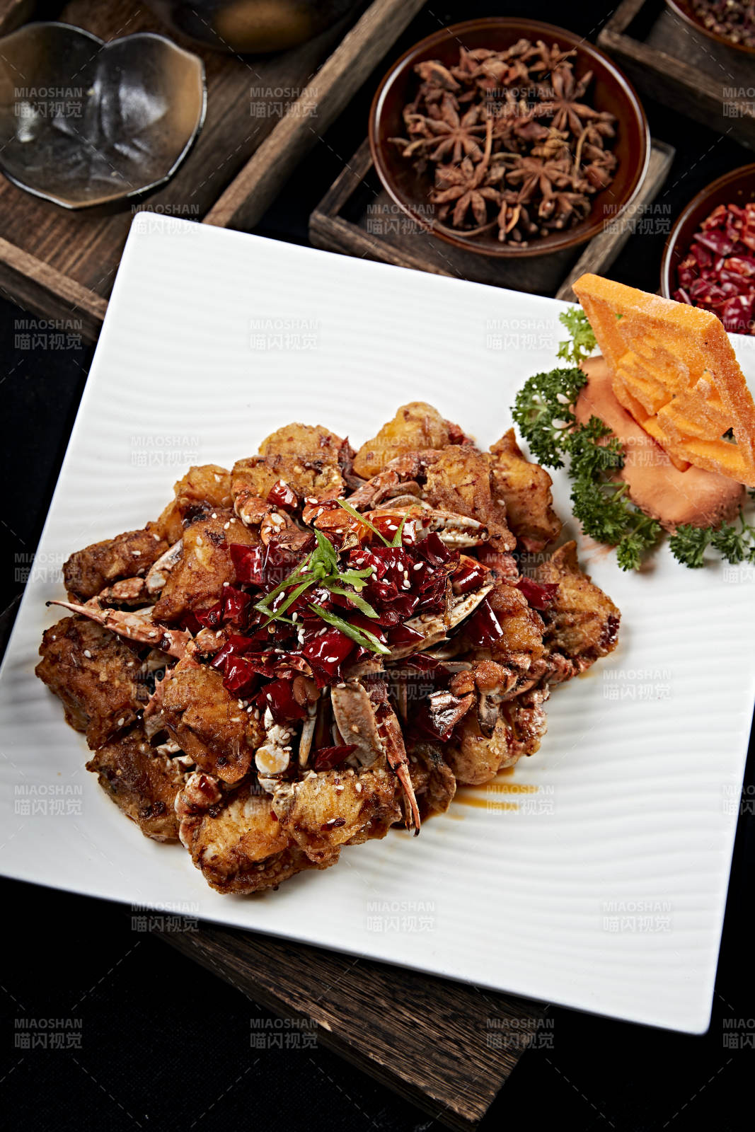 婚宴菜品蔥姜炒蟹