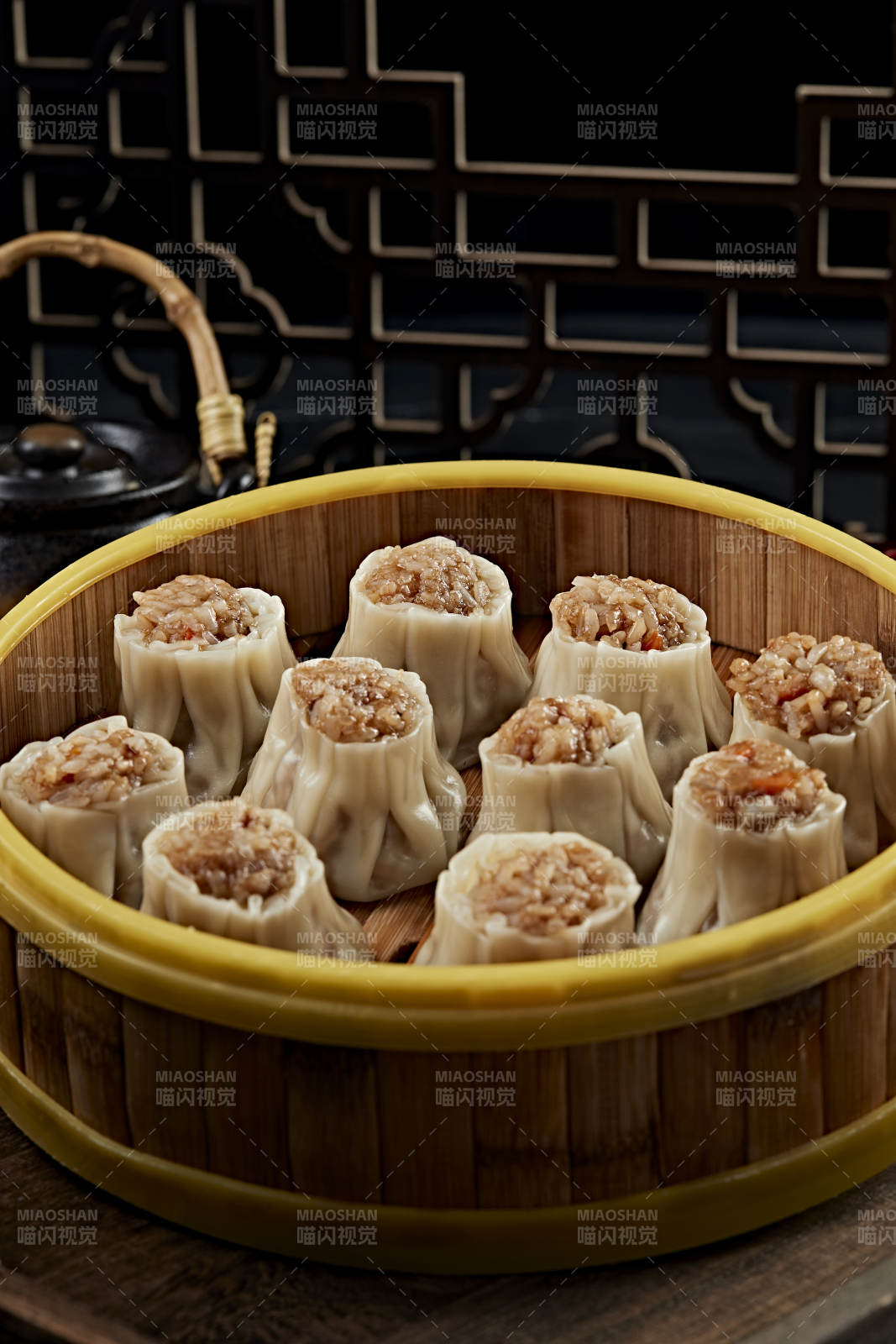 热腾腾的莜面烧麦