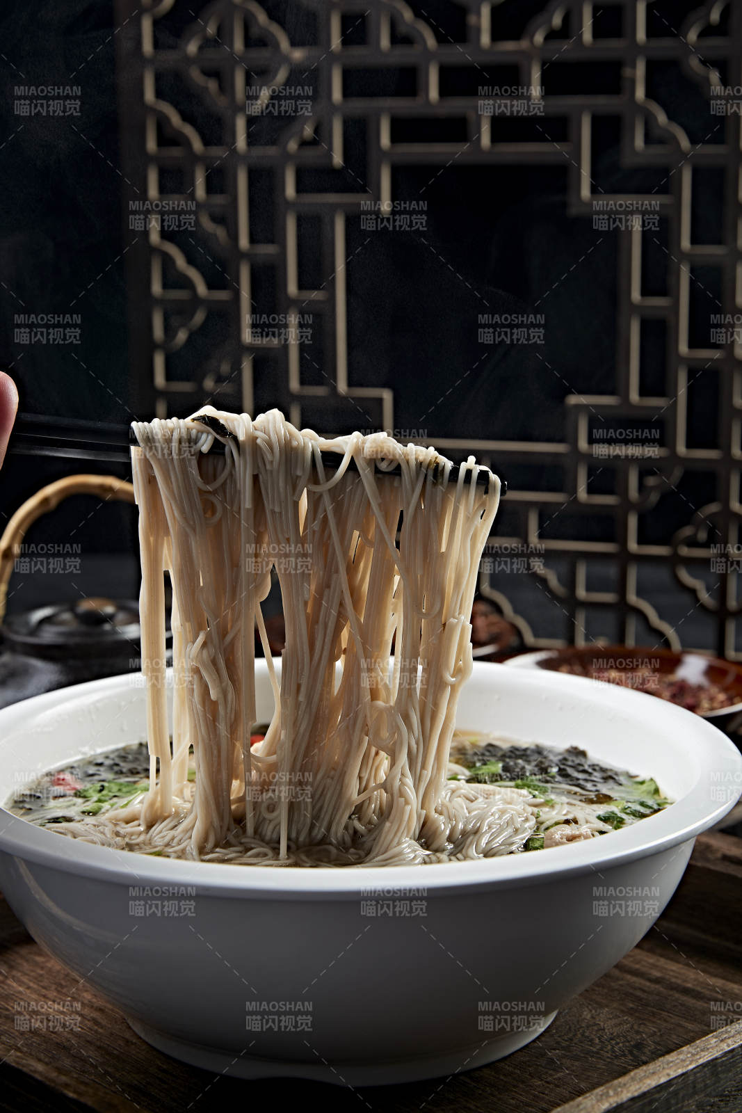 肉丝紫菜荞麦面