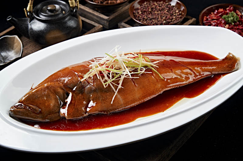 浇汁深海鲽鱼