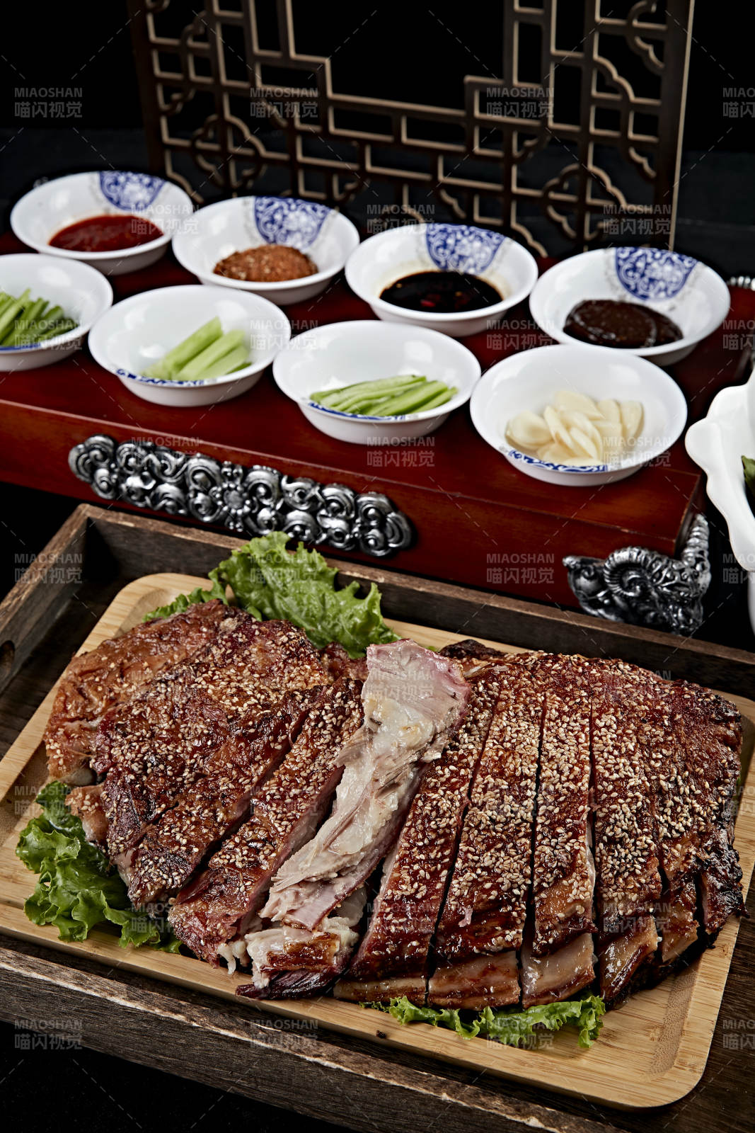 蒙古族炭烤羊排