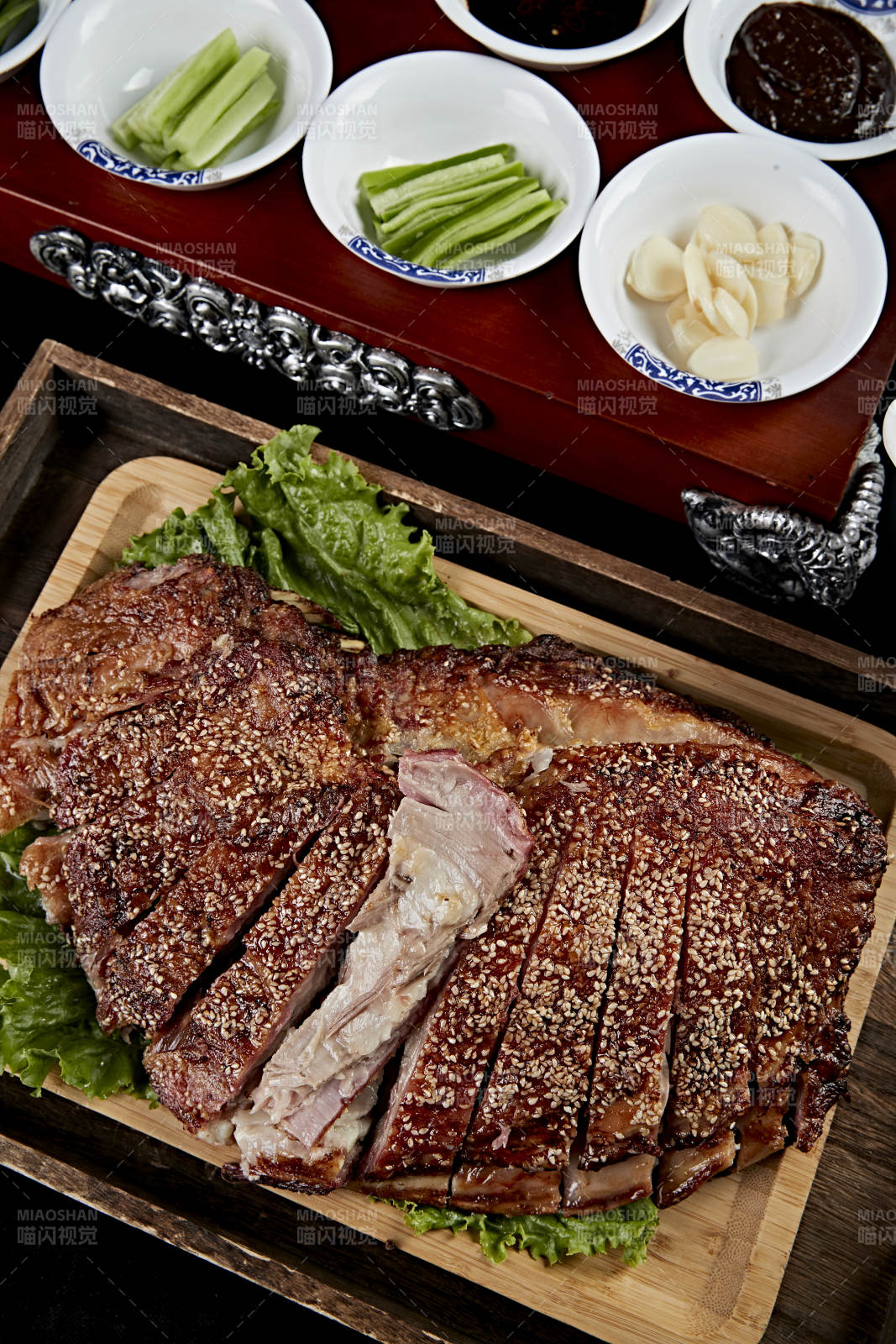 蒙古族炭烤羊排