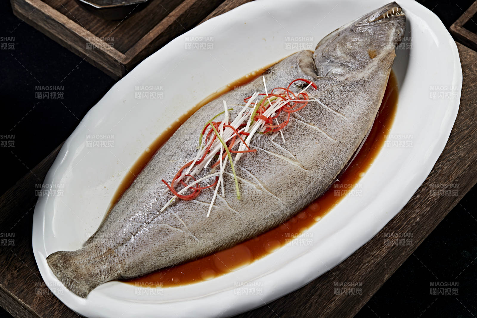 澆汁清蒸海鱸魚