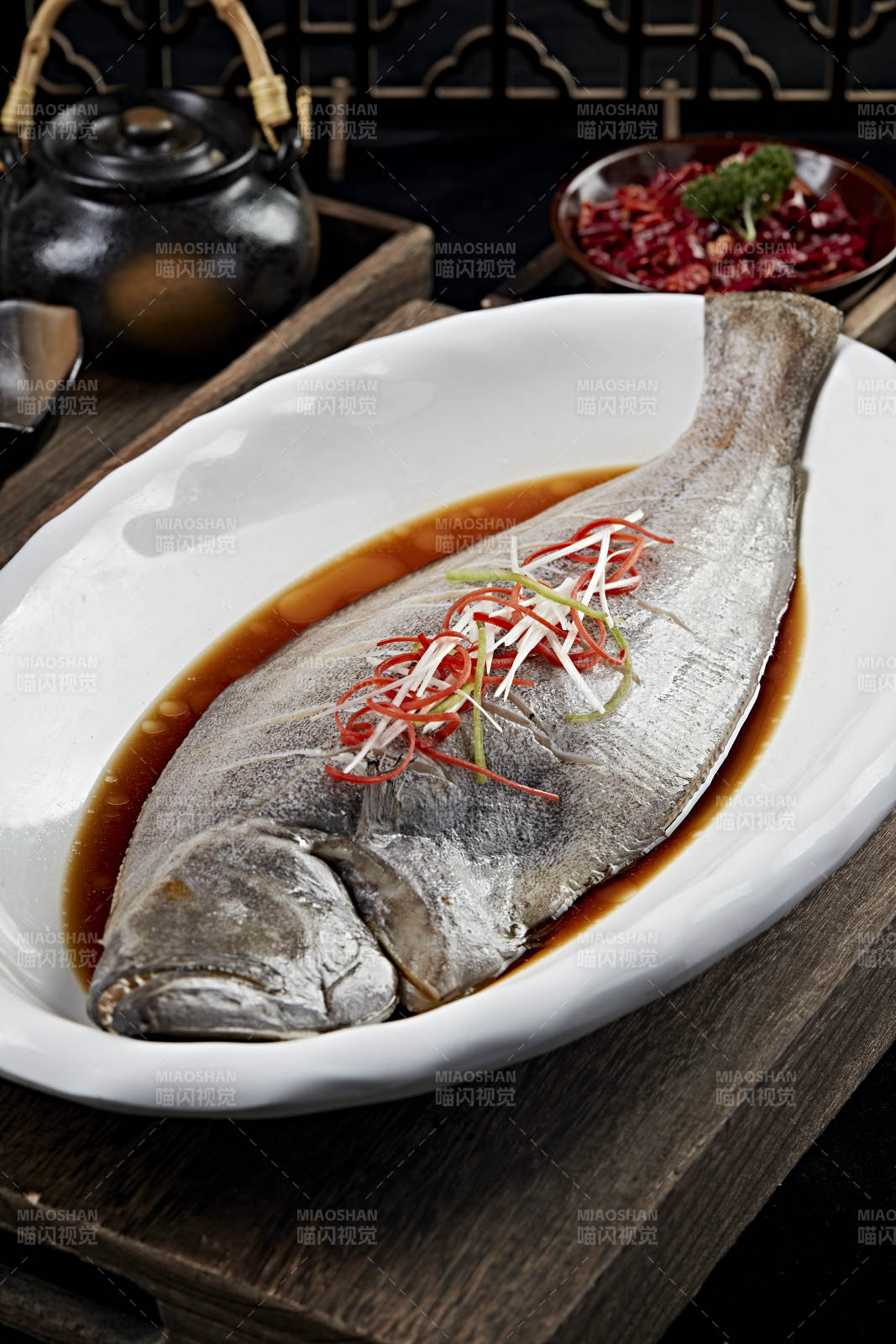 澆汁清蒸海鱸魚