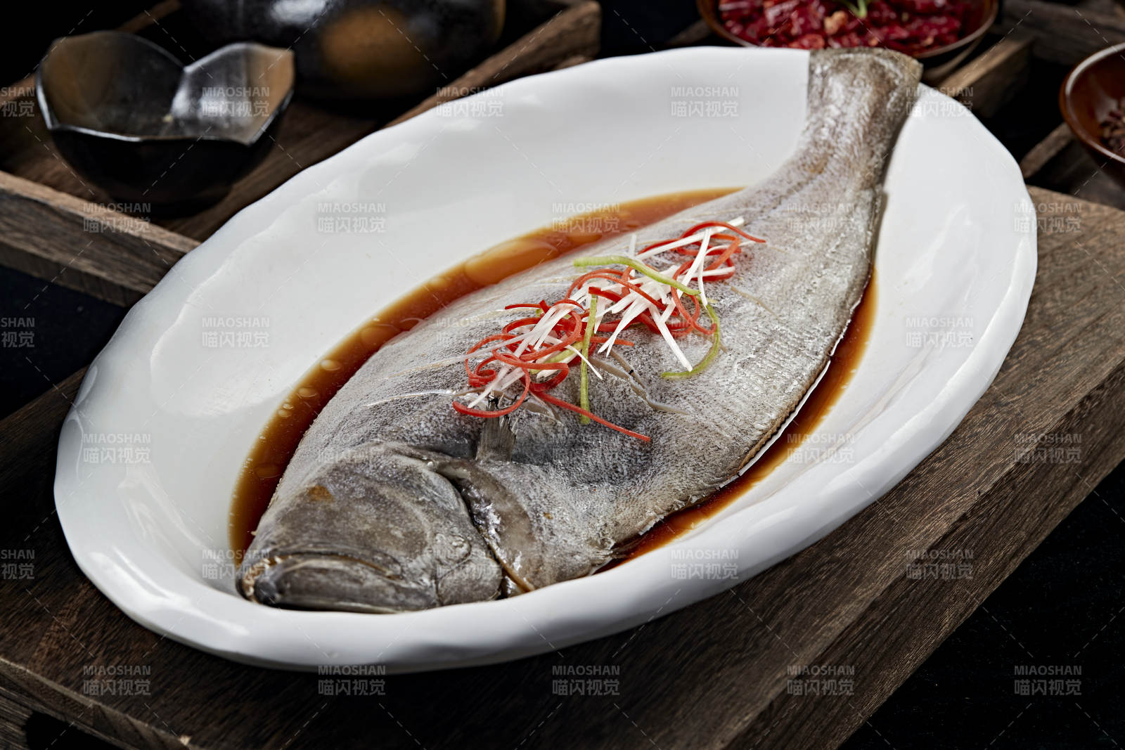 澆汁清蒸海鱸魚