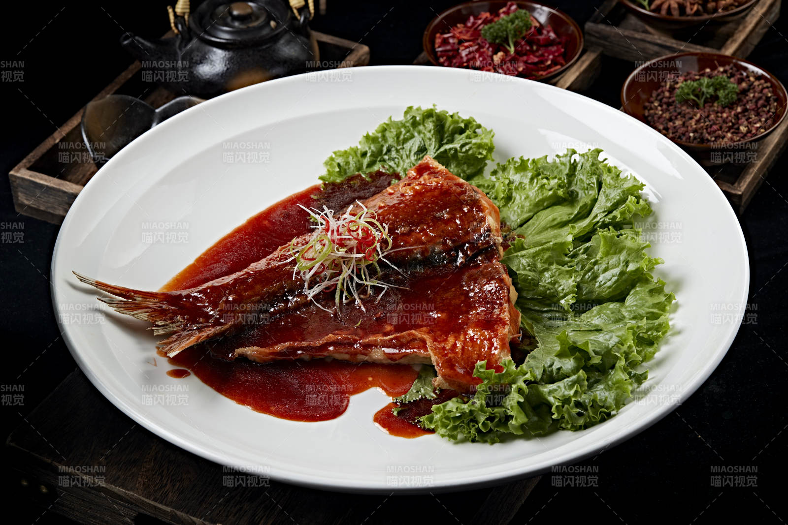 浇汁红烧大鱼尾