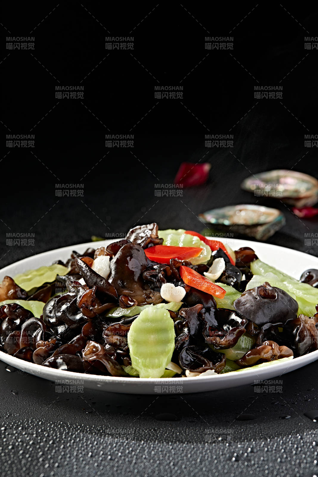 彩椒萵筍百合炒木耳