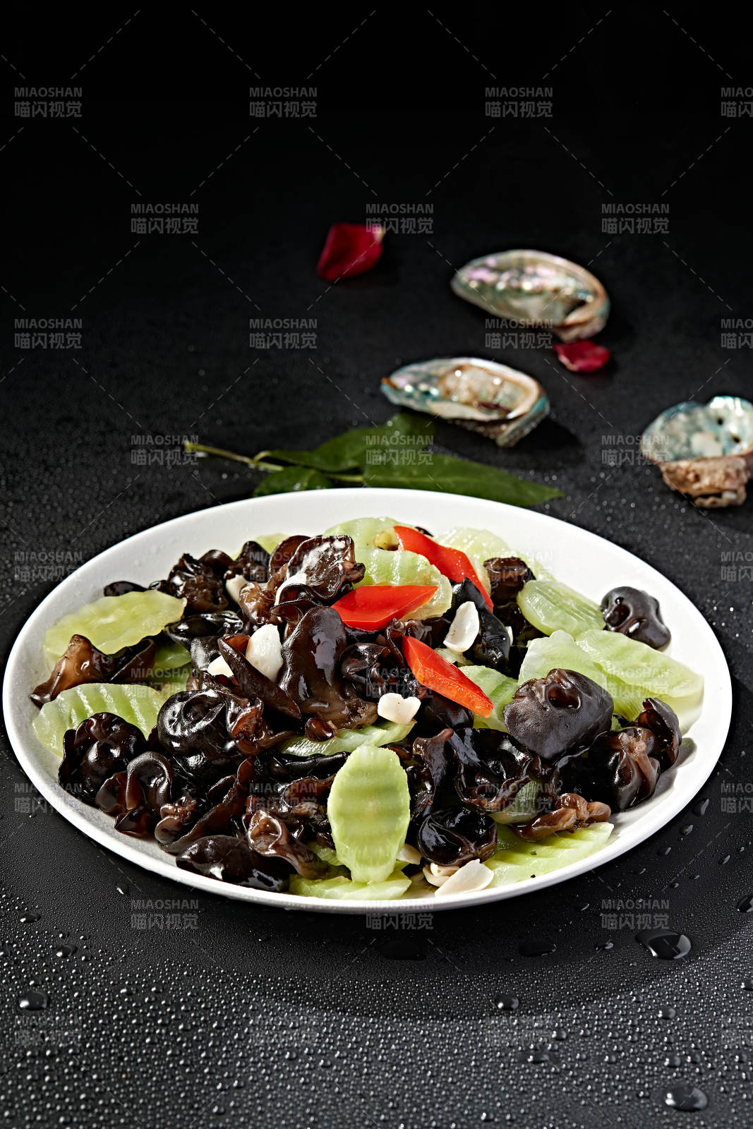 彩椒萵筍百合炒木耳