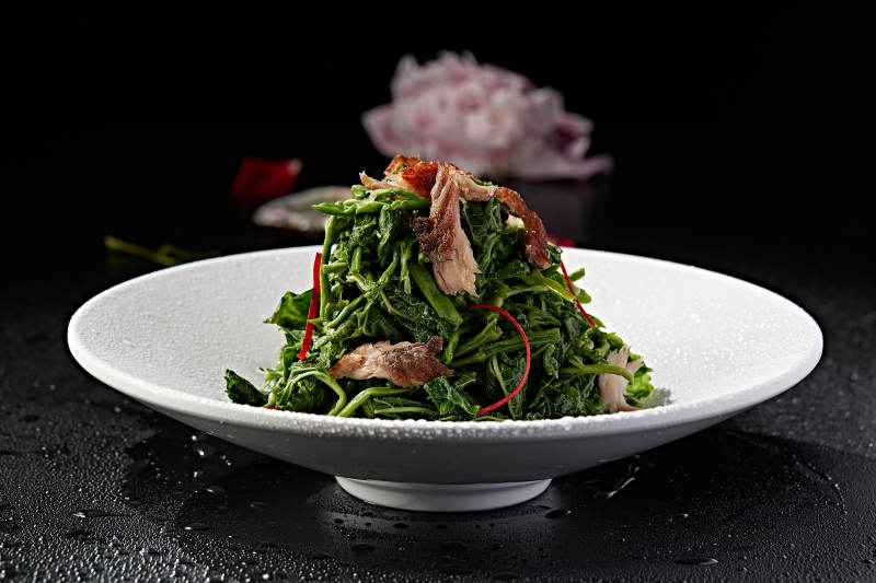 野菜凉拌手撕熏鱼