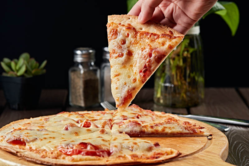 意大利芝士蔬菜培根披萨