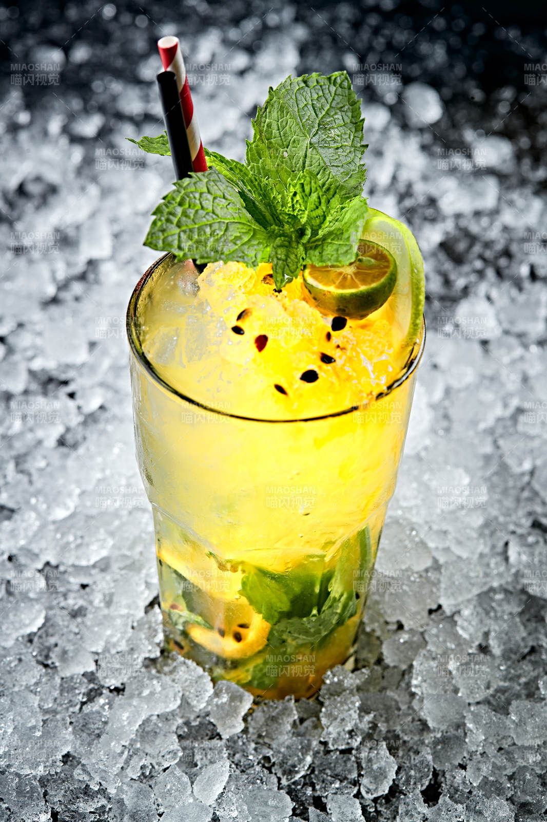 调制含酒精类饮品冰爽薄荷百香果伏特加