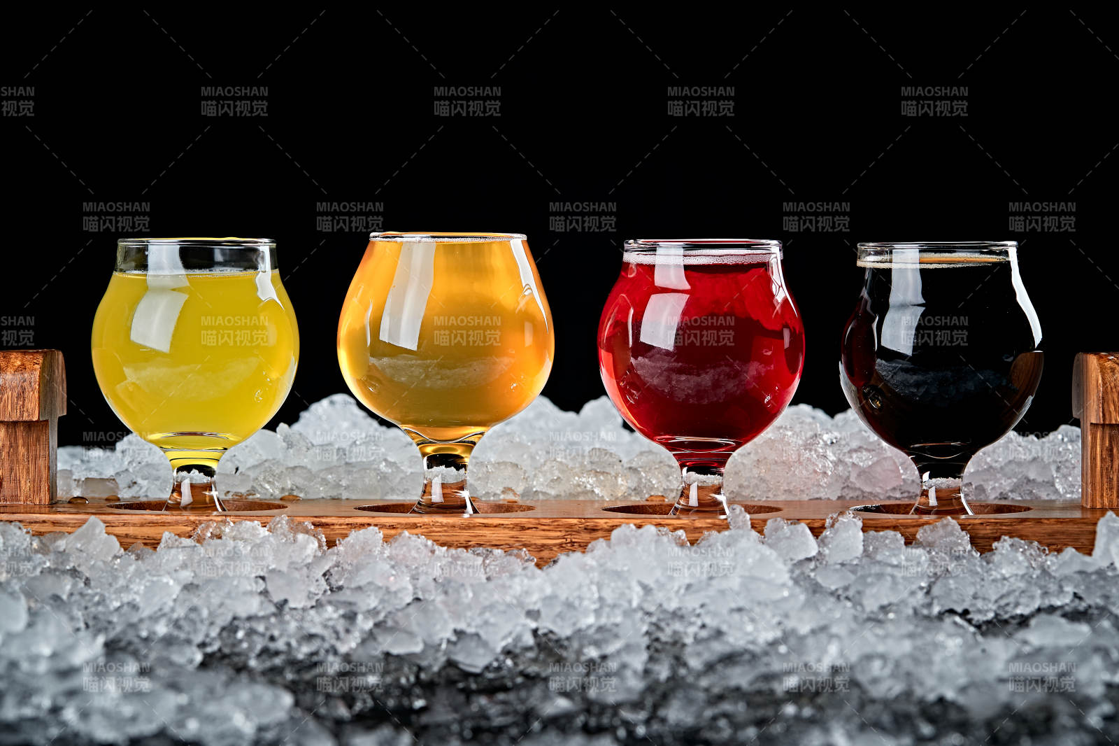 夏日里的冰鎮精釀啤酒