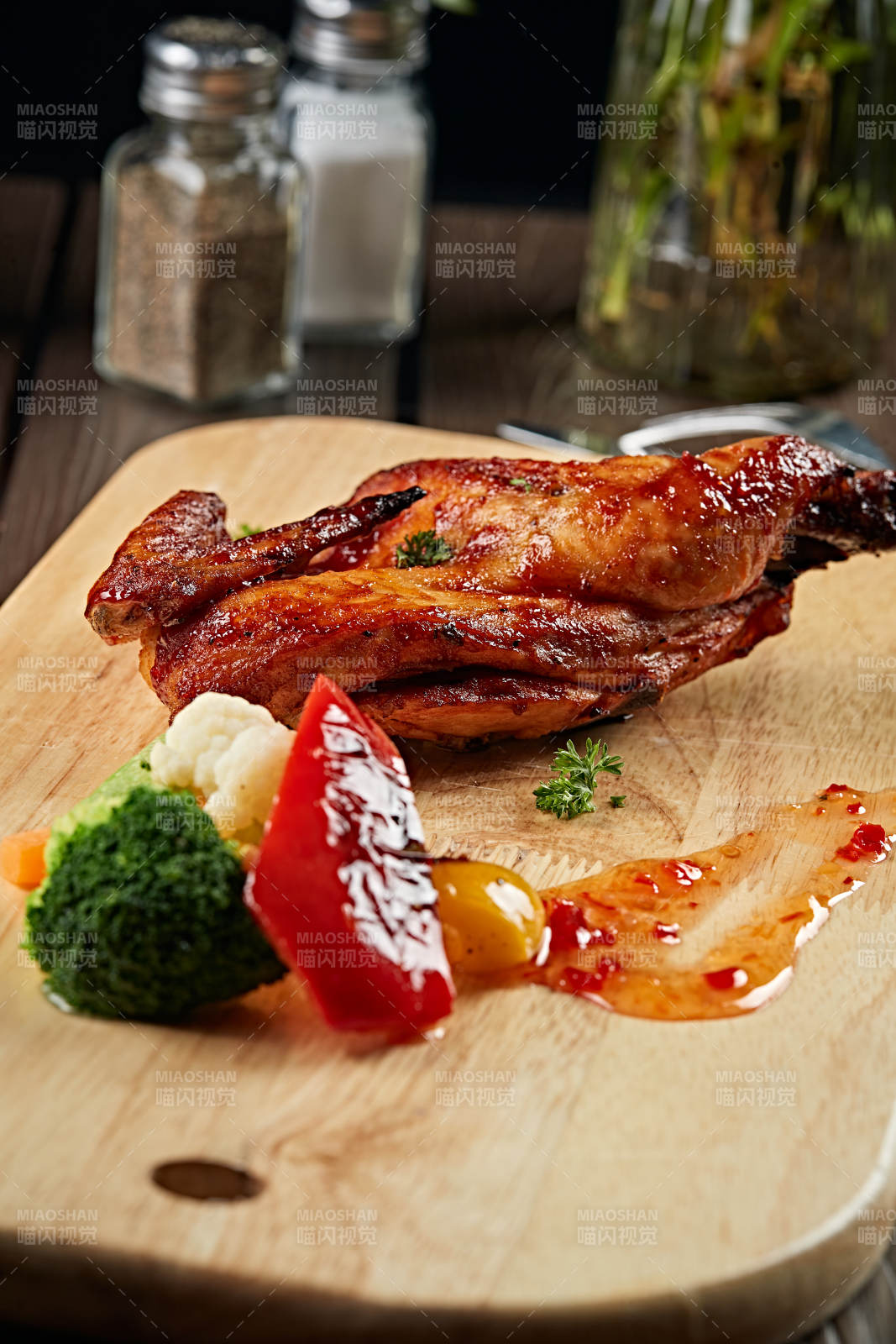 半只奥尔良烤鸡