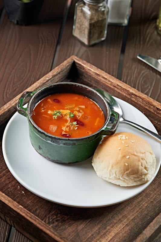 俄式红菜汤配面包