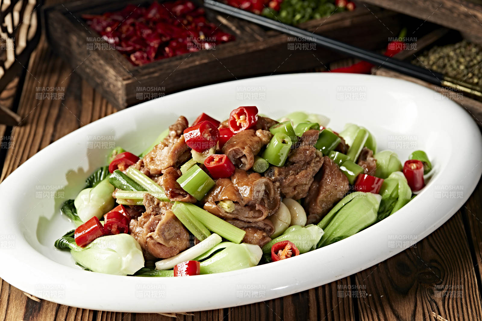 米椒蒜香燒肥腸