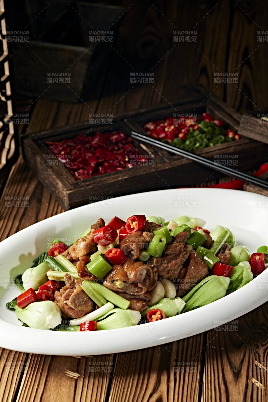 米椒蒜香燒肥腸