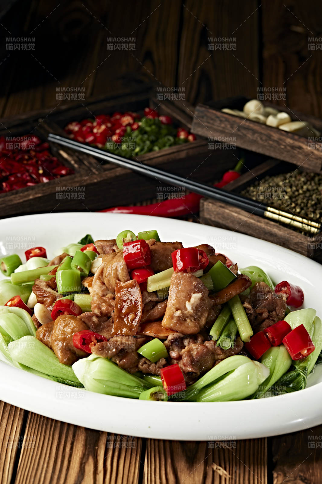 米椒蒜香燒肥腸