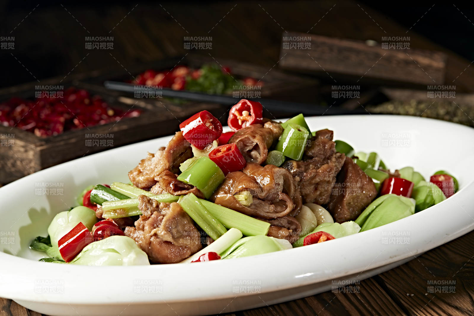 米椒蒜香燒肥腸