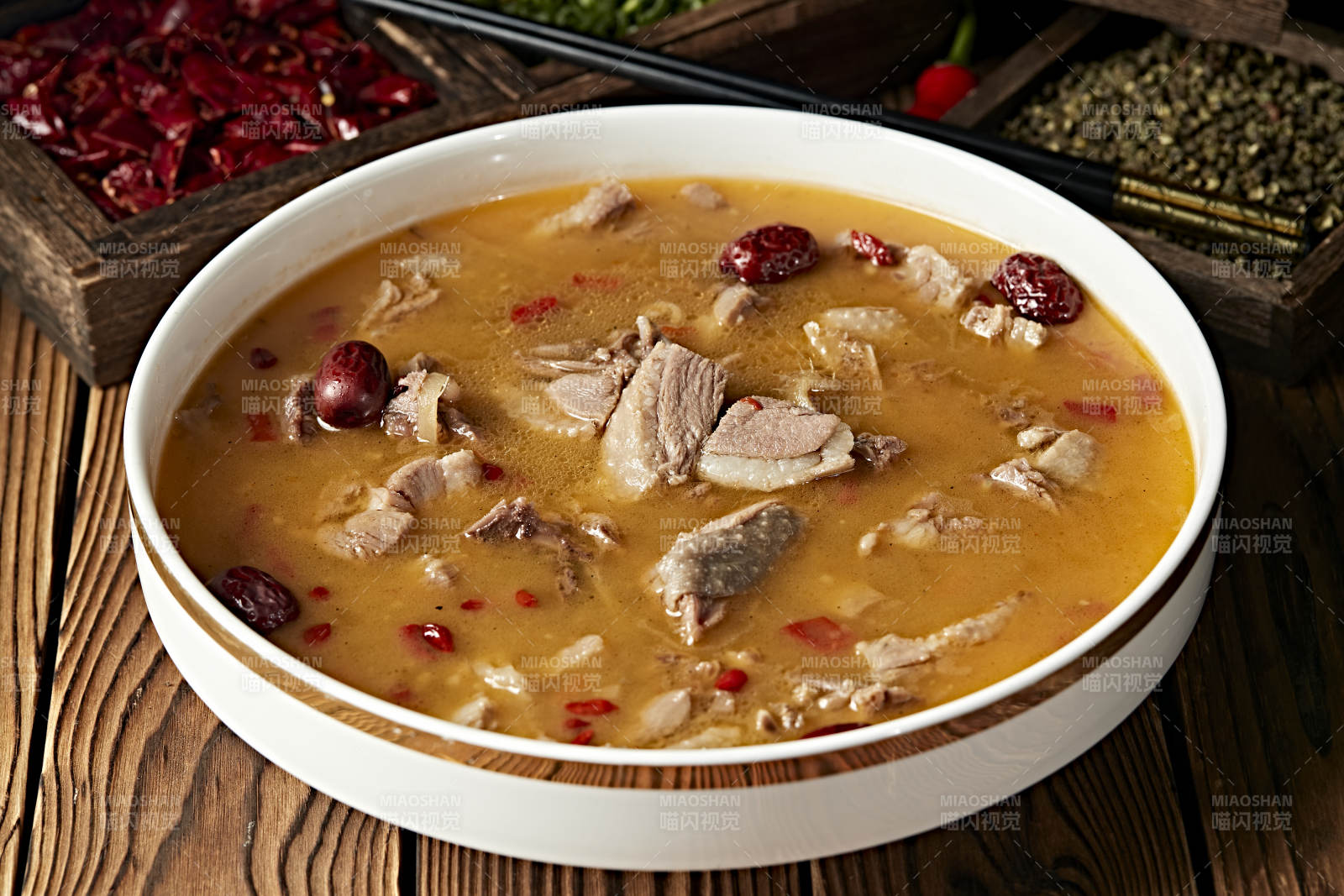 紅棗枸杞燉滋補老鴨湯