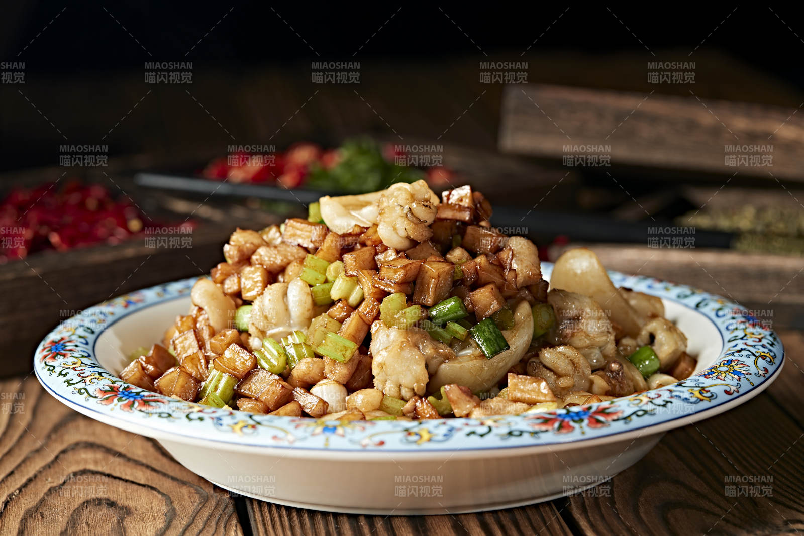 西芹杏鮑菇粒醬爆墨魚