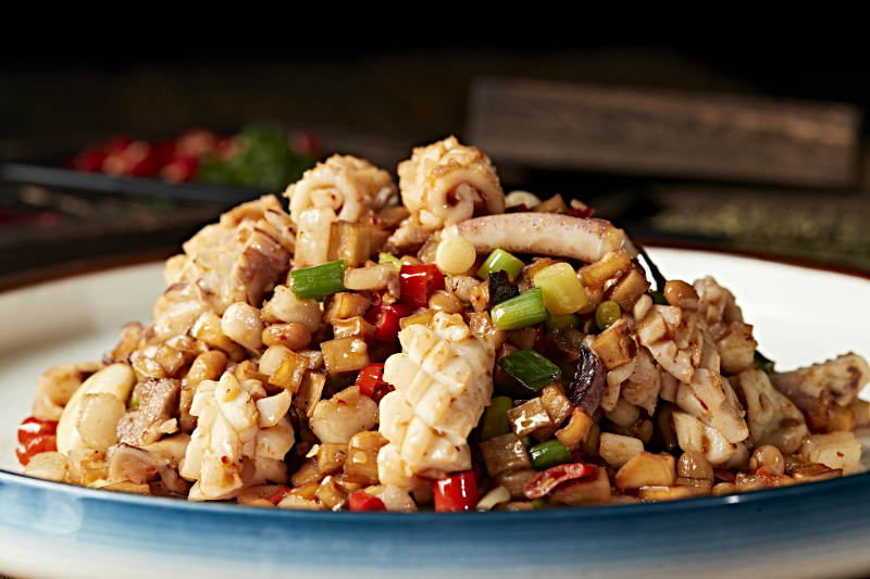 米椒杏鲍菇粒爆炒鱿鱼卷