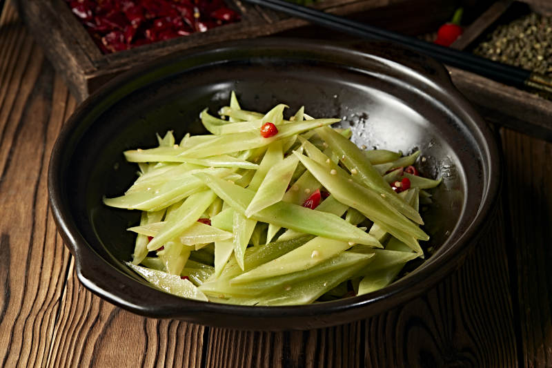砂锅米椒莴笋片