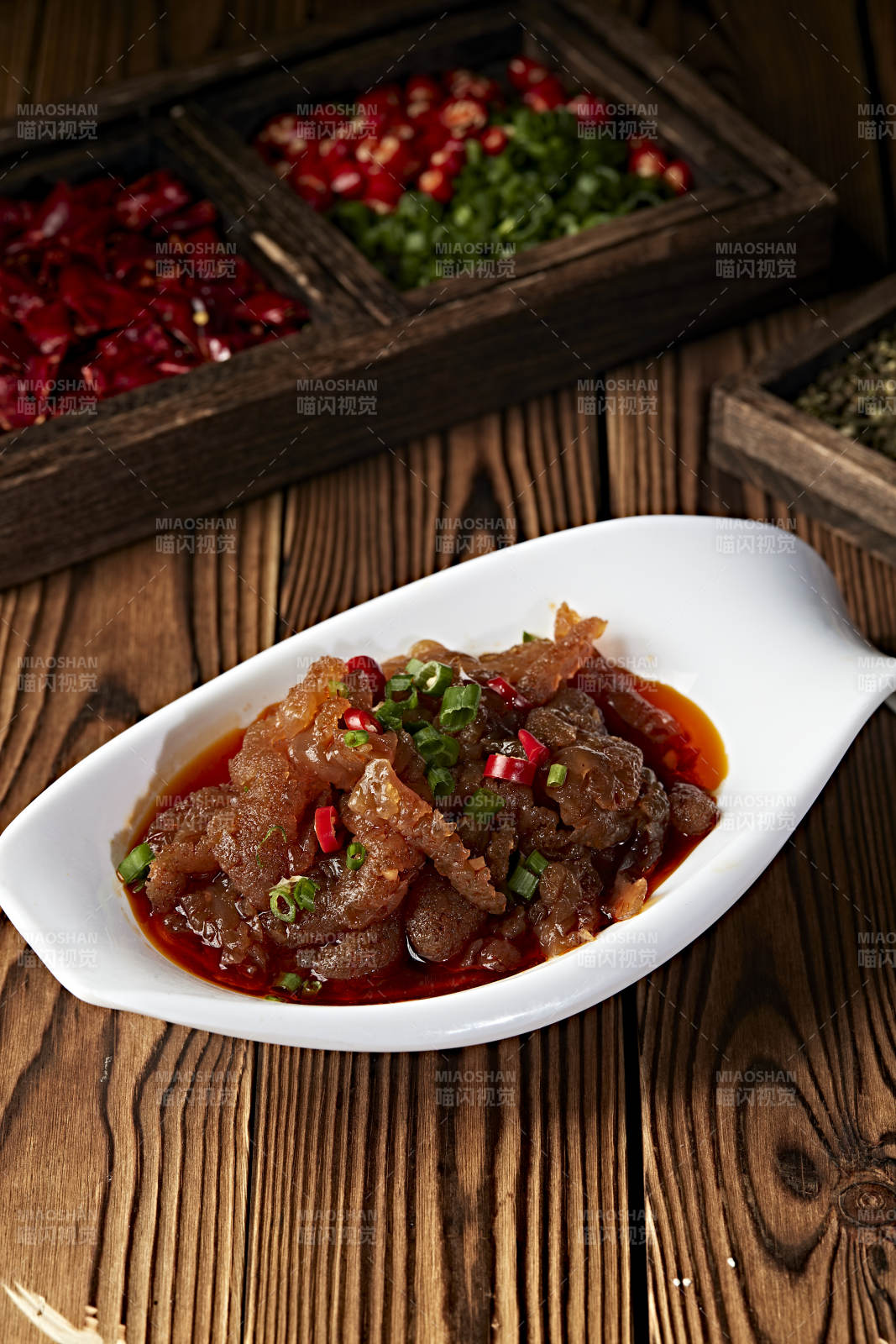 红油凉拌老醋蛰头