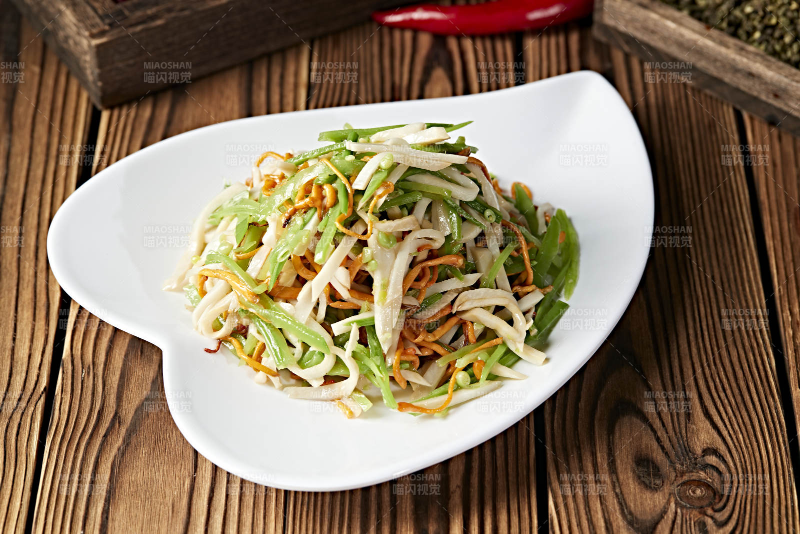 芥末油涼拌素三絲