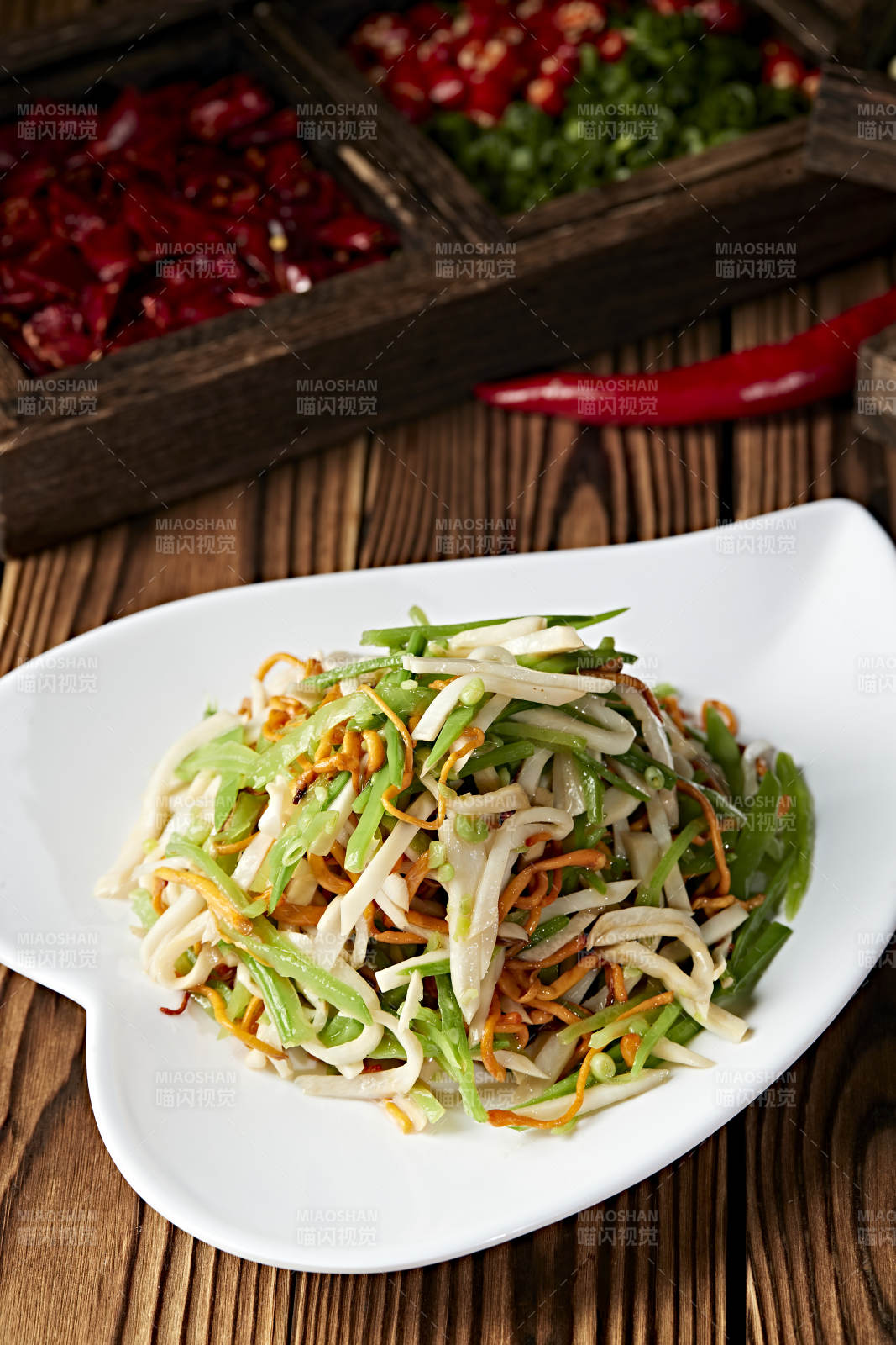 芥末油凉拌素三丝