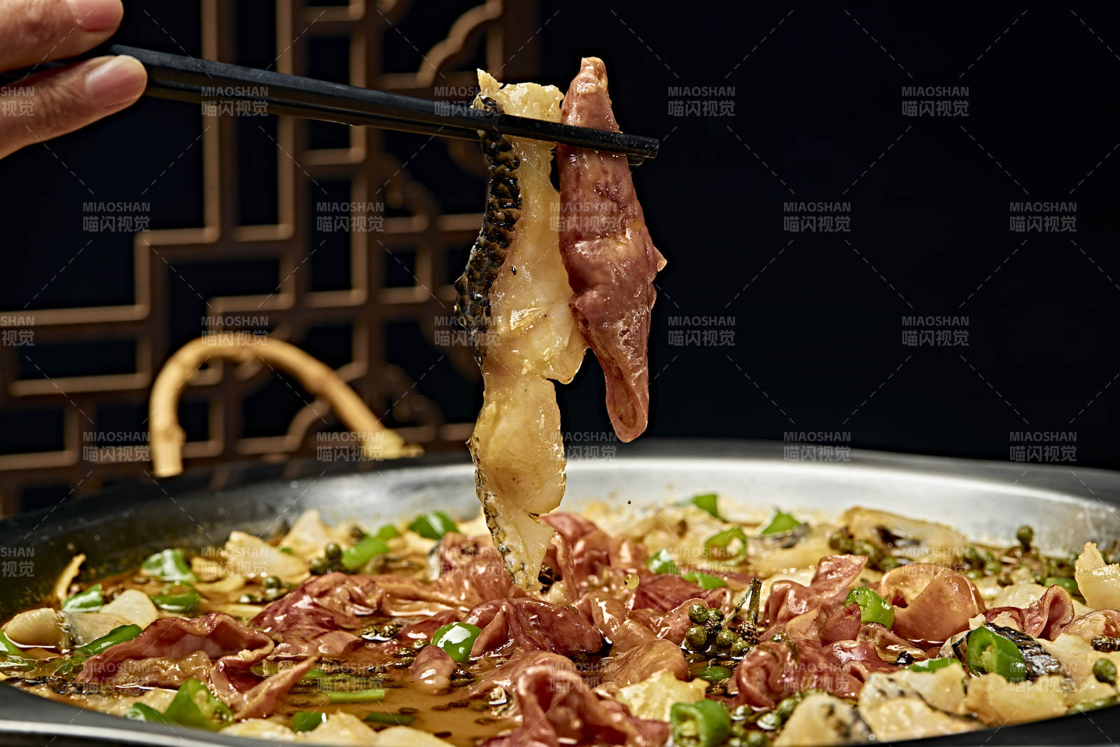 川味麻辣牛蛙香辣牛蛙干锅牛蛙肥肠牛蛙