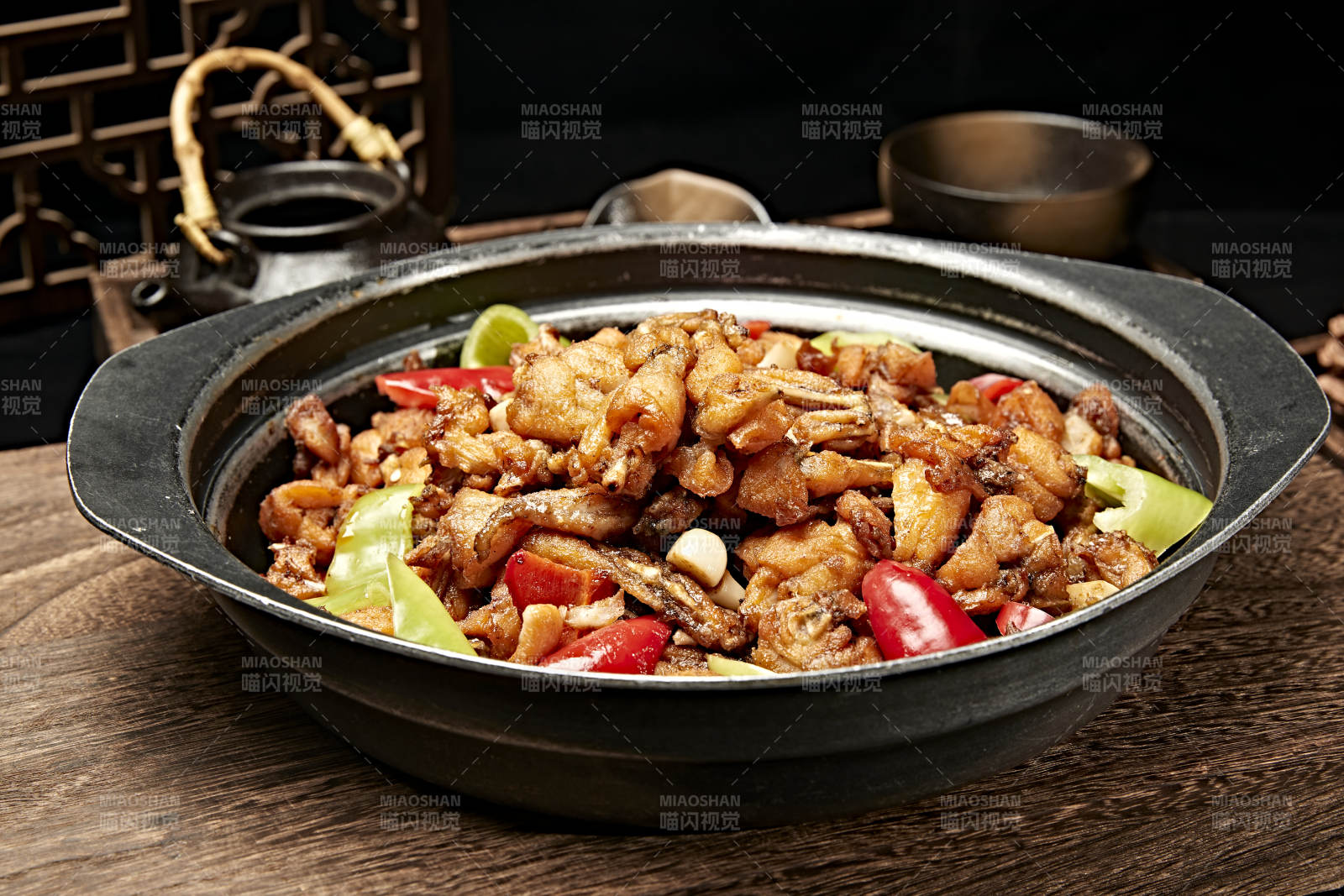 川味麻辣牛蛙香辣牛蛙干锅牛蛙肥肠牛蛙