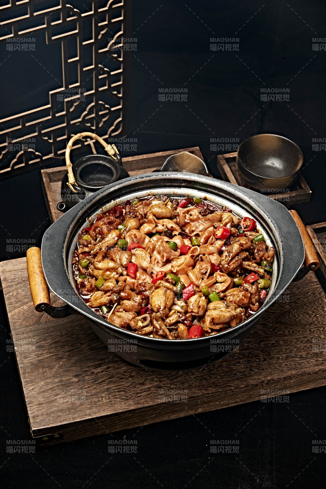 川味麻辣牛蛙香辣牛蛙干锅牛蛙肥肠牛蛙