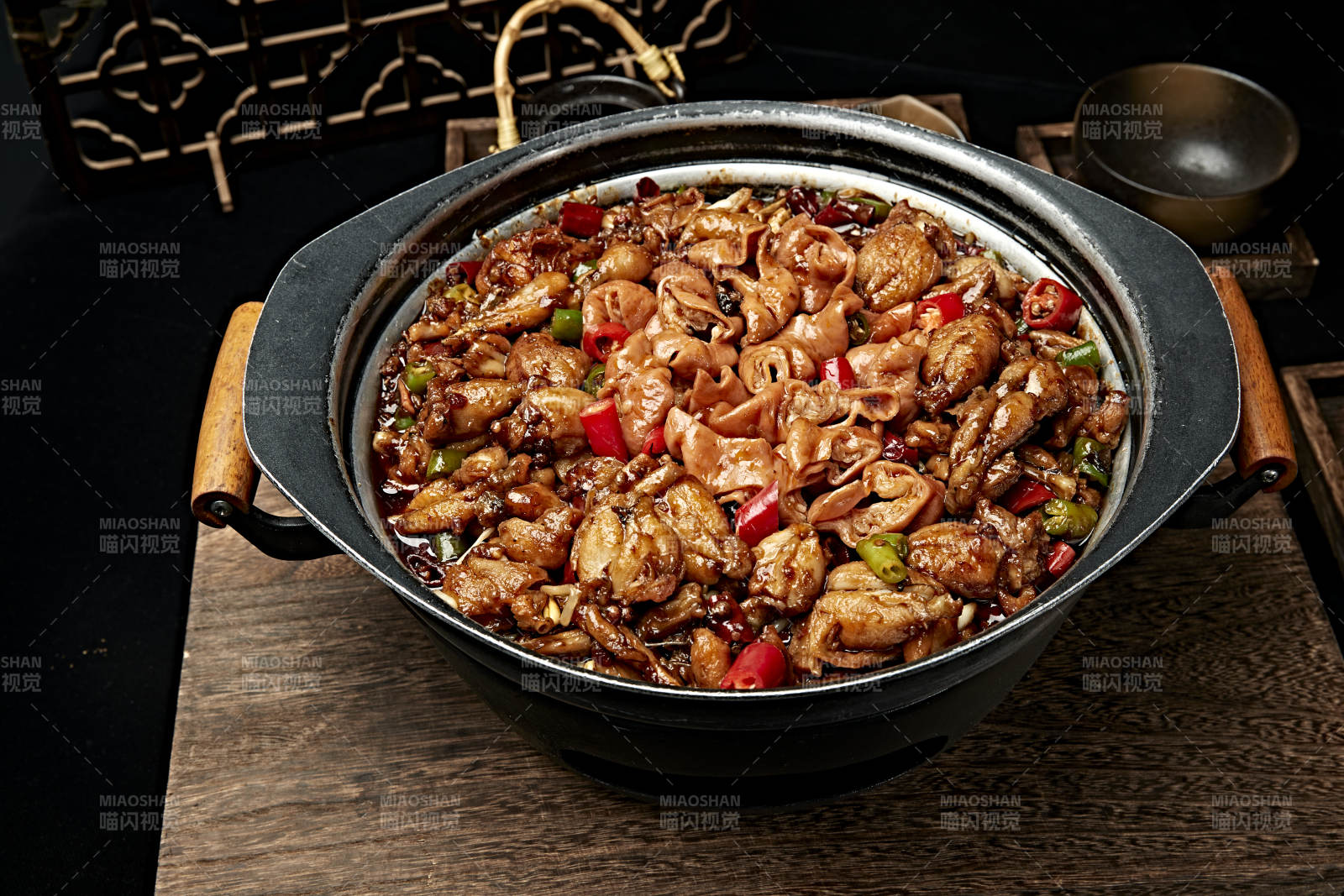 川味麻辣牛蛙香辣牛蛙干锅牛蛙肥肠牛蛙