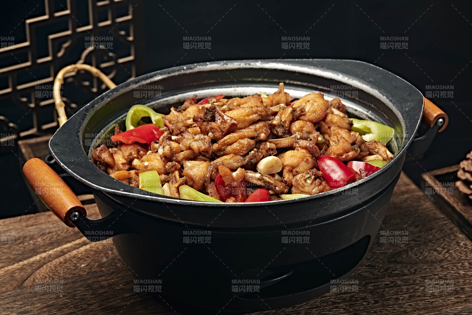 川味麻辣牛蛙香辣牛蛙干锅牛蛙肥肠牛蛙