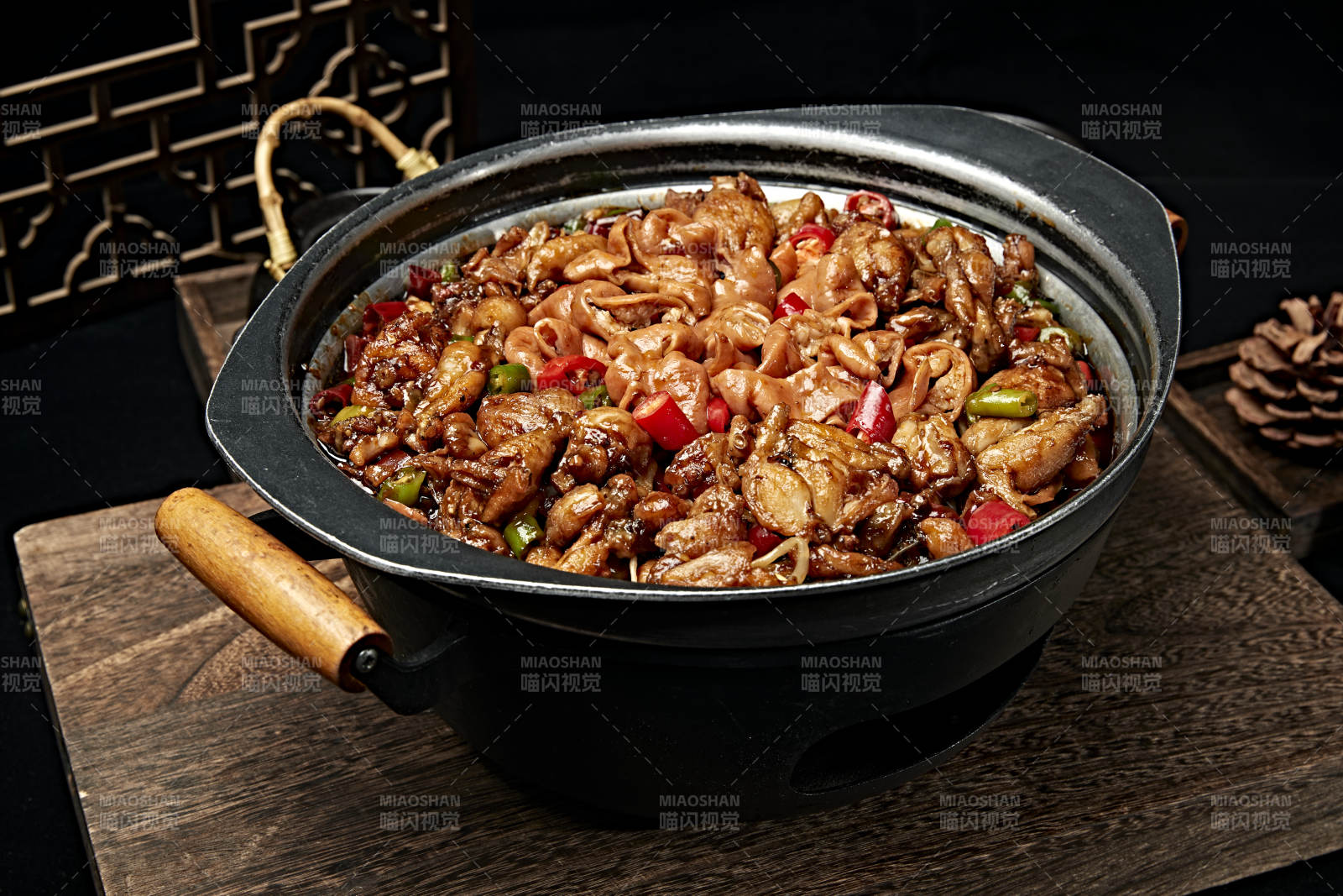 川味麻辣牛蛙香辣牛蛙干锅牛蛙肥肠牛蛙