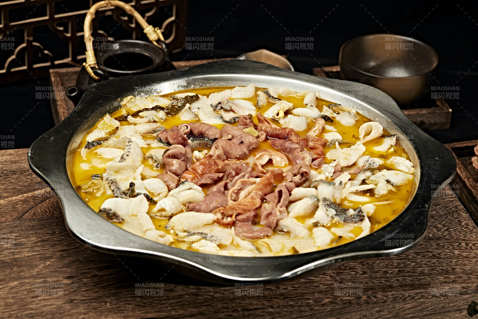 川味麻辣牛蛙香辣牛蛙干锅牛蛙肥肠牛蛙