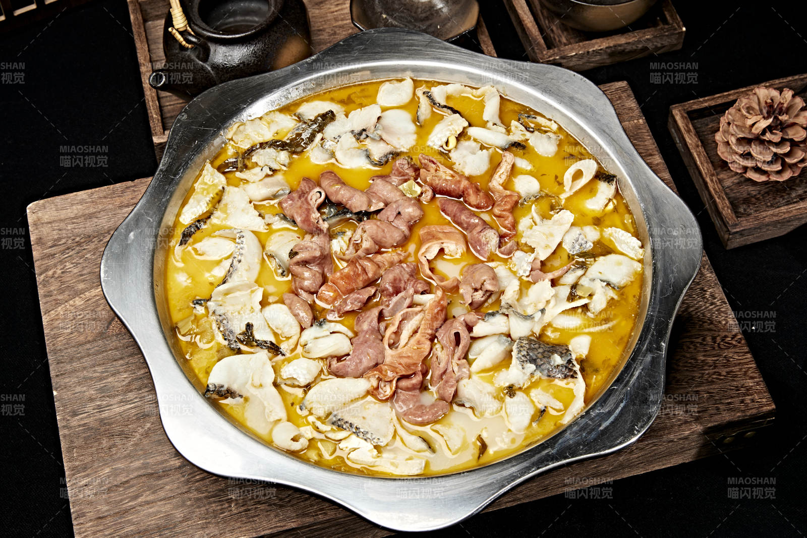 川味麻辣牛蛙香辣牛蛙干鍋牛蛙肥腸牛蛙