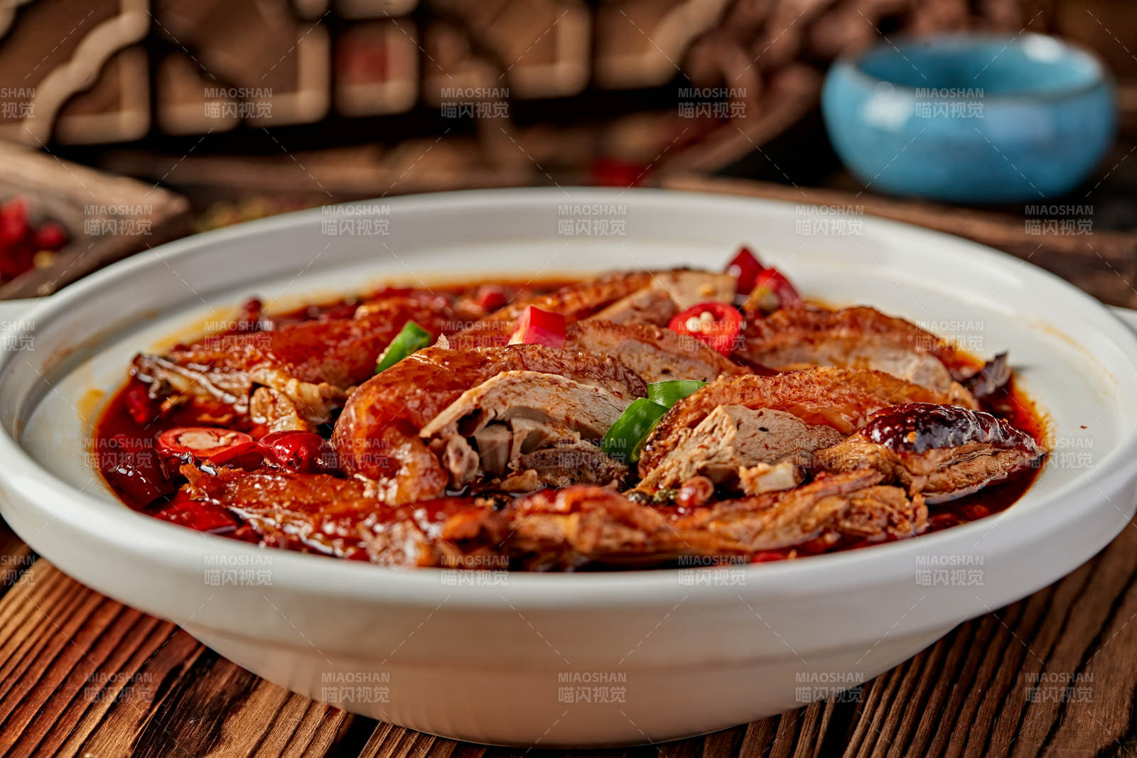 砂鍋紅油香辣燉老鴨