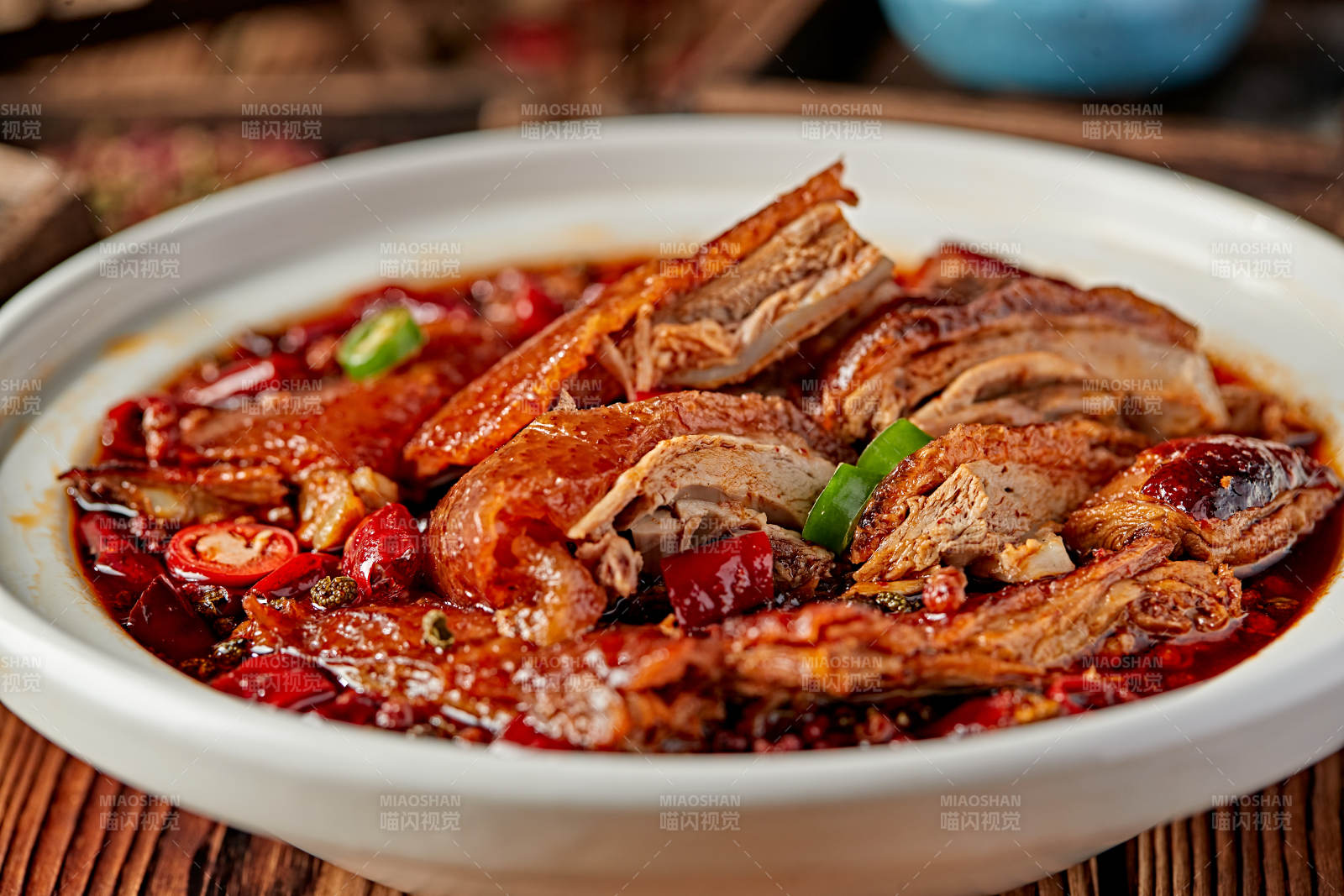 砂鍋紅油香辣燉老鴨