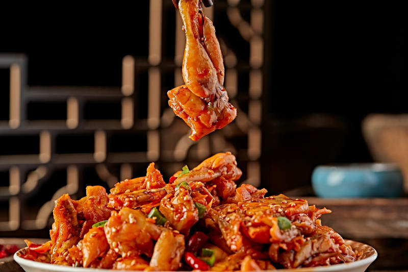 红油酸辣泡椒香水牛蛙