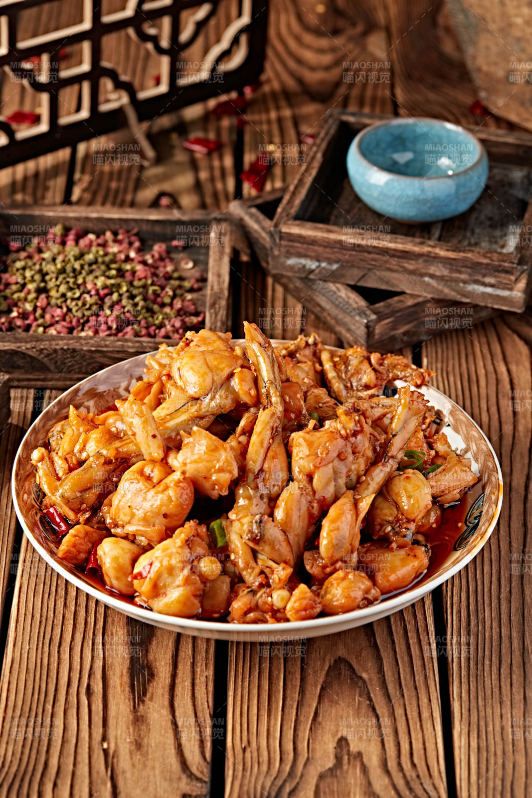 红油酸辣泡椒香水牛蛙