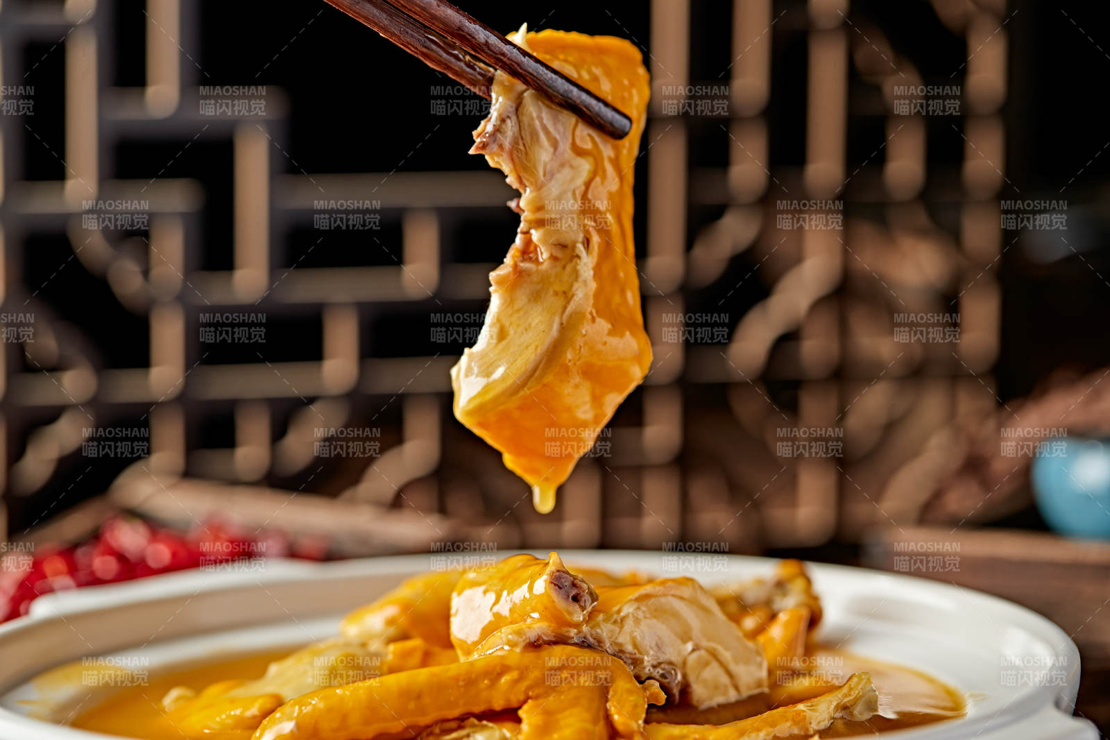 砂锅美味咖喱鸡