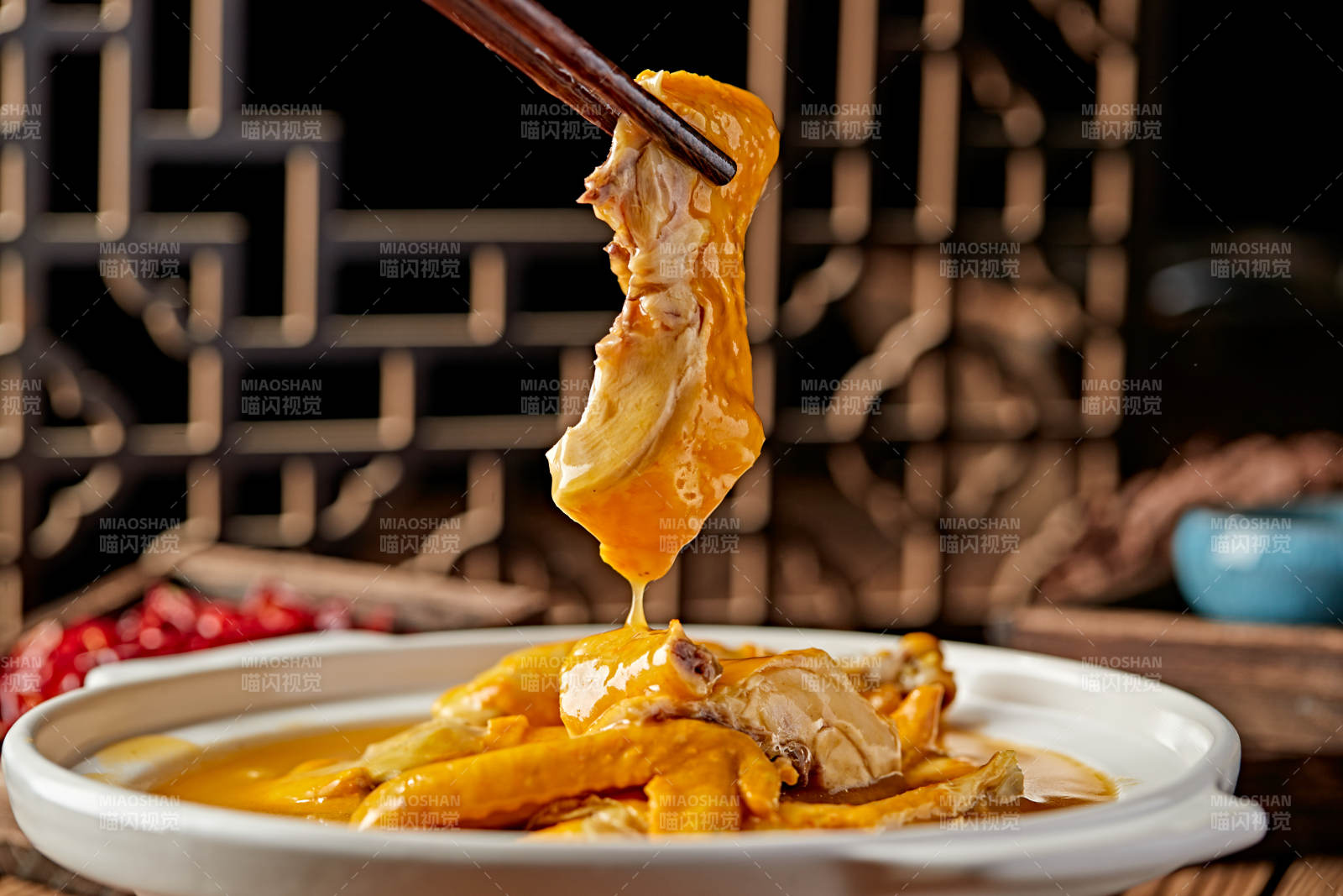 砂锅美味咖喱鸡