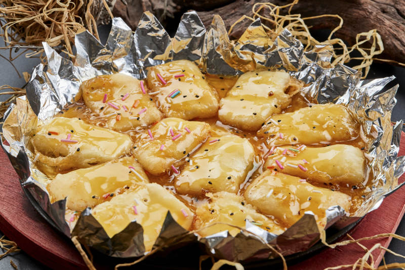 木托鐵板蜜汁奶豆腐切片