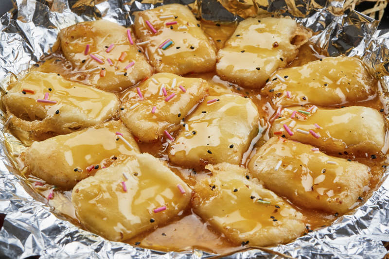 木托鐵板蜜汁奶豆腐切片