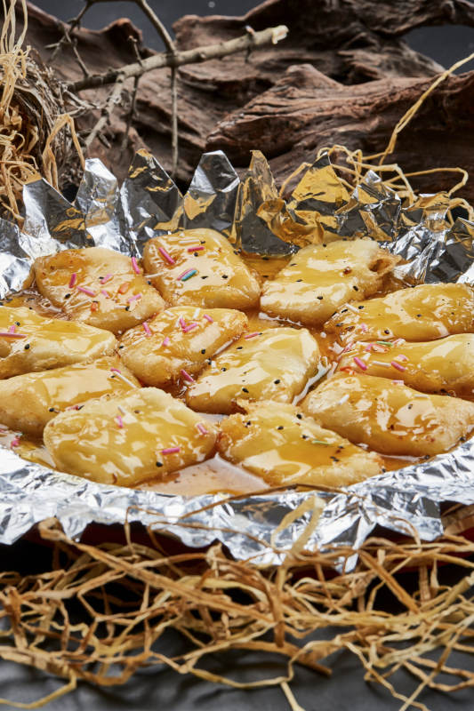 木托铁板蜜汁奶豆腐切片