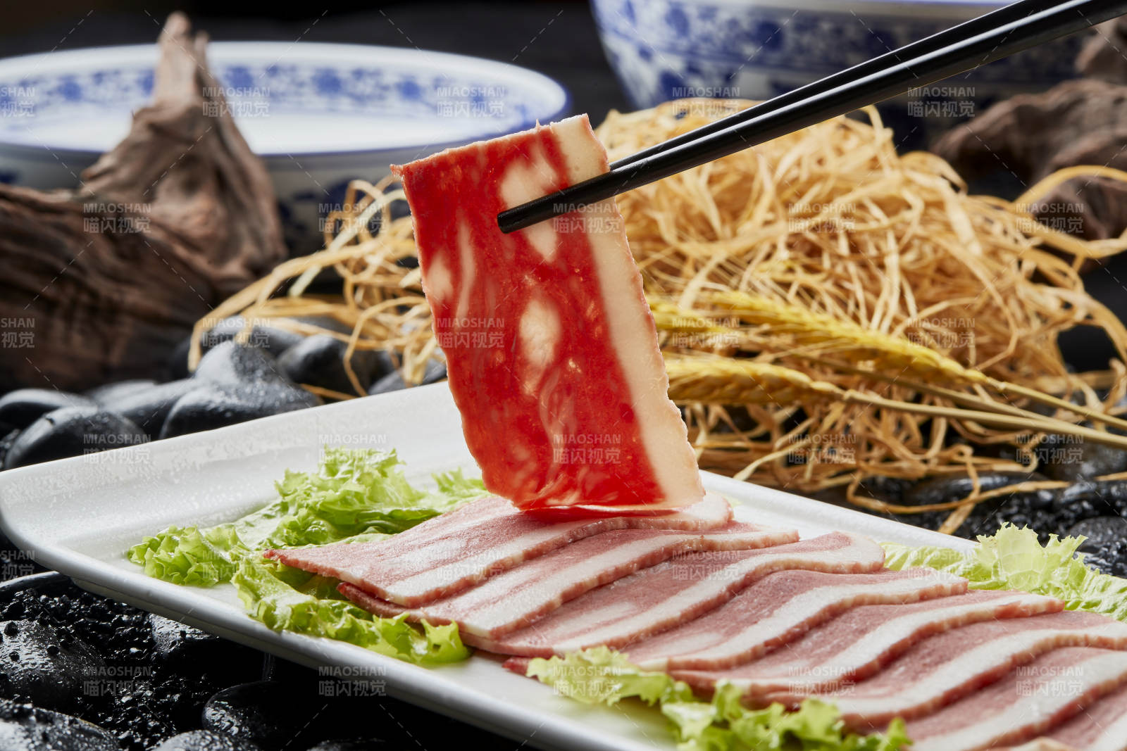 烤肉食材培根肉片