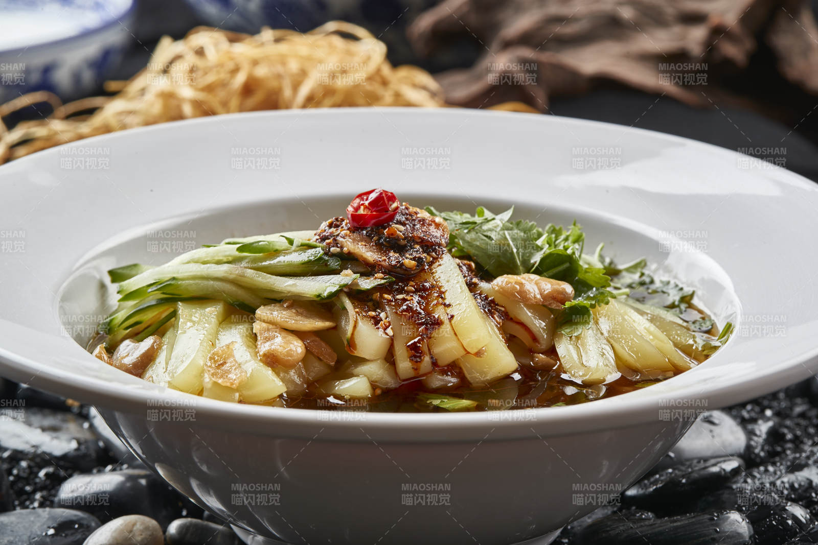 兰花豆黄瓜醋豌豆凉粉